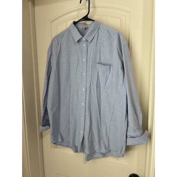 Cremieux Tops - CREMIEUX WOMENS Light Blue Button Up Shirt Womens Size MEDIUM